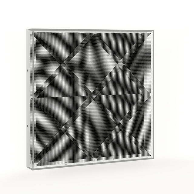 Op Cross Line – video of the black and white optical acrylic artwork by Marcio Pontes, the pattern shifting as the view moves